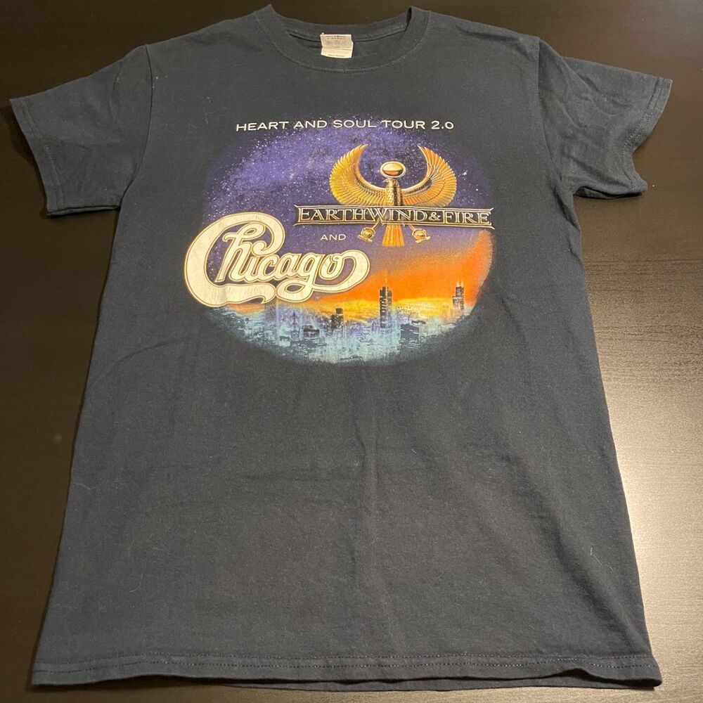 Earth Wind & Fire + Chicago 2016 Heart and Soul Tour 2.0 Black T-Shirt SZ Small